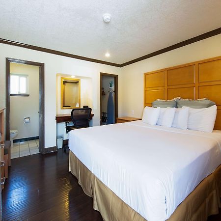 Hotel Yosemite Parkway Merced Exterior foto
