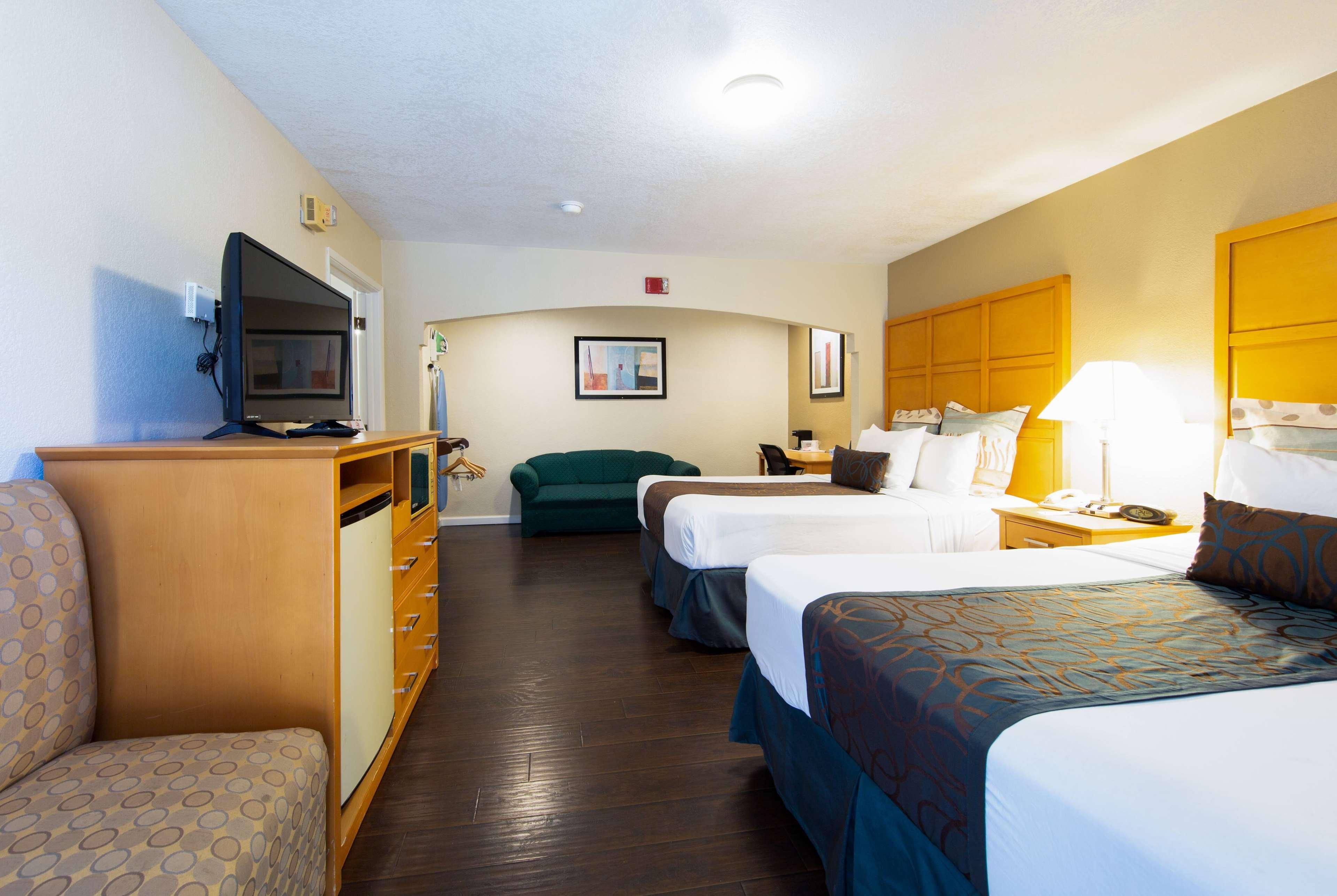 Hotel Yosemite Parkway Merced Exterior foto