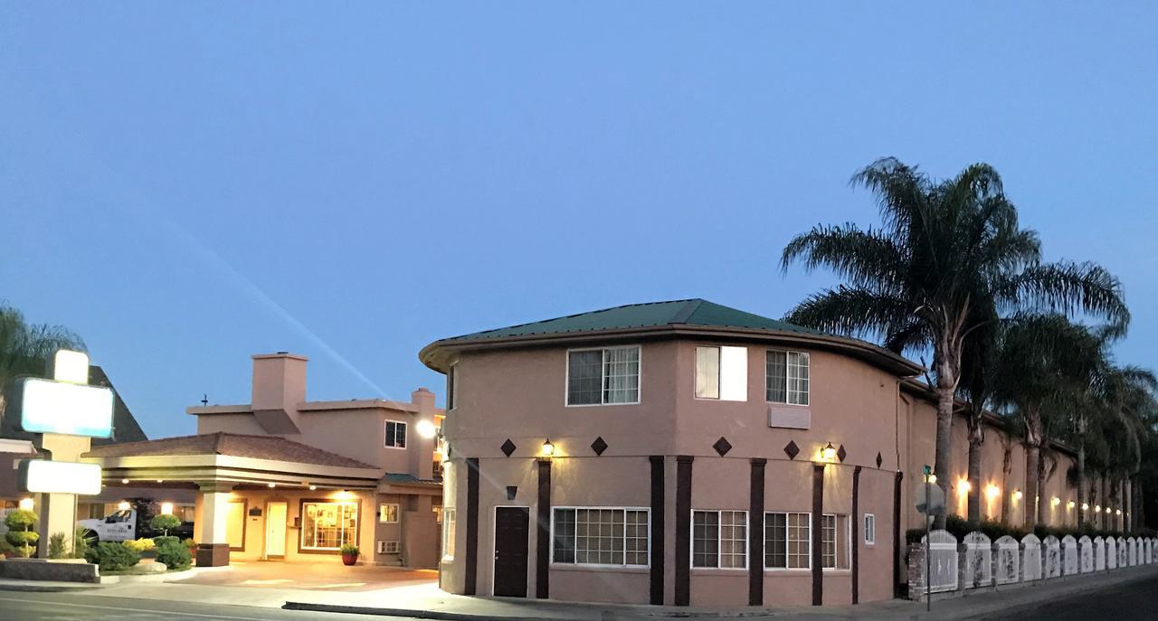 Hotel Yosemite Parkway Merced Exterior foto