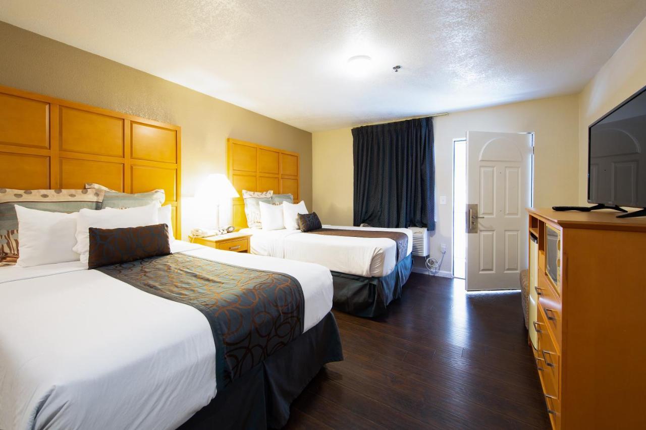 Hotel Yosemite Parkway Merced Exterior foto